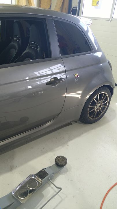 Fiat 500 Abarth, Radservice